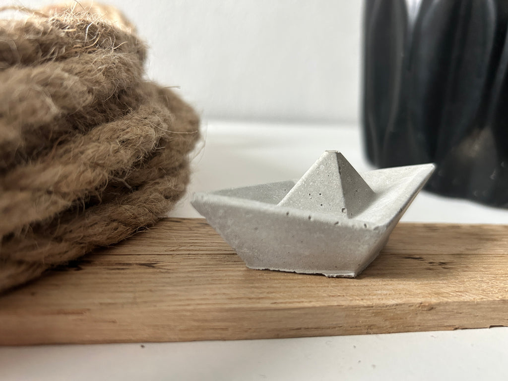 Origami Segelboot - Beton