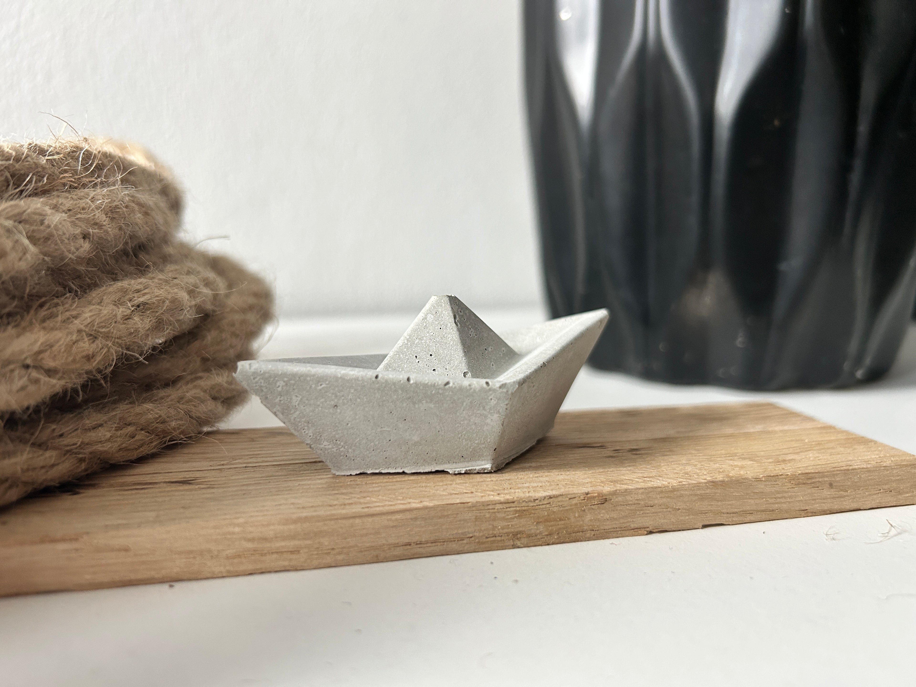 Origami Segelboot - Beton